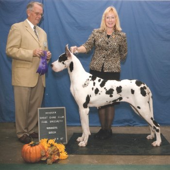 Eilee with her friend Patrice Lawrence, goes WB for a 4 POINT MAJOR under judge William Sahloff at the Hoosier Specialties